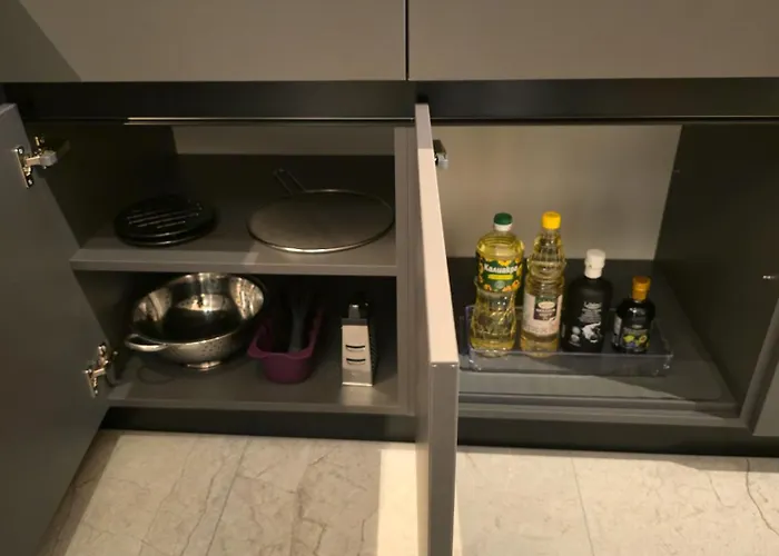 Luxury Designer I Meters To Gondola Lift I Sleeps 6 I Pool & Parking I بانسكو