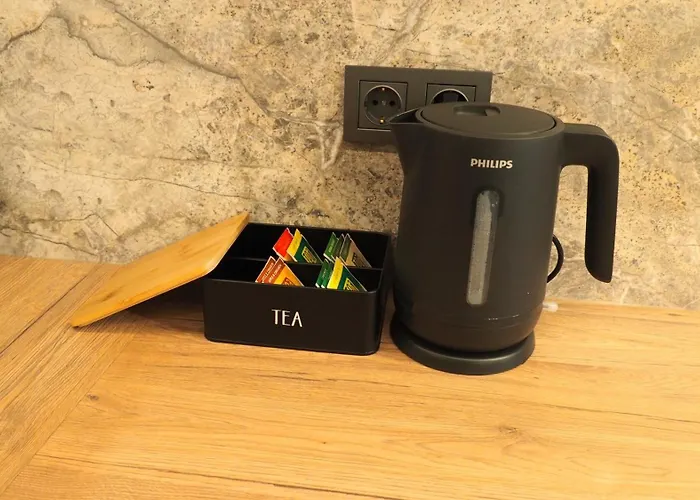 Luxury Designer I Meters To Gondola Lift I Sleeps 6 I Pool & Parking I 公寓 班斯科