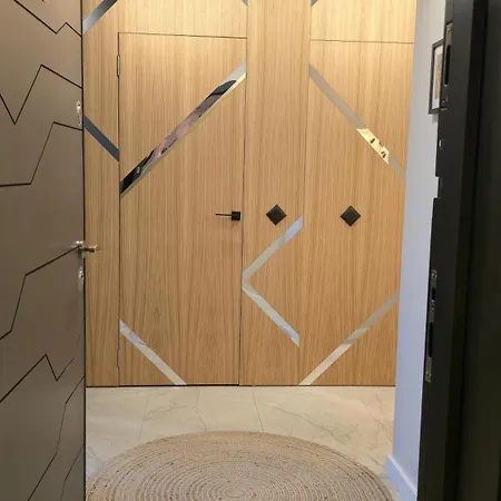 Lägenhet Luxury Designer I Meters To Gondola Lift I Sleeps 6 I Pool & Parking I *