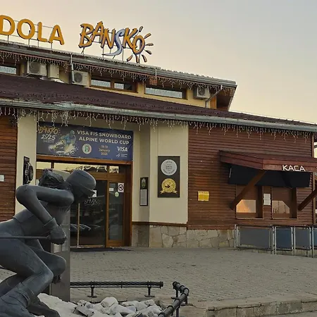 شقة Luxury Designer I Meters To Gondola Lift I Sleeps 6 I Pool & Parking I بانسكو