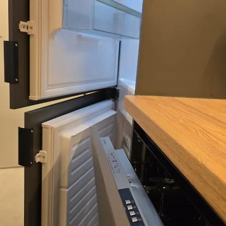 公寓 Luxury Designer I Meters To Gondola Lift I Sleeps 6 I Pool & Parking I