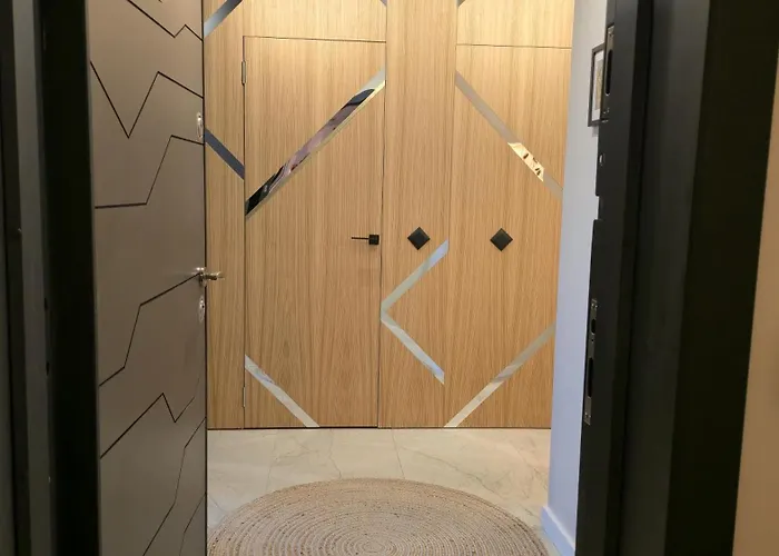 Apartmán Luxury Designer I Meters To Gondola Lift I Sleeps 6 I Pool & Parking I *