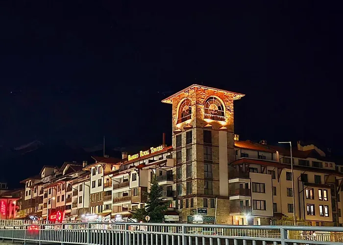 Luxury Designer I Meters To Gondola Lift I Sleeps 6 I Pool & Parking I Bansko